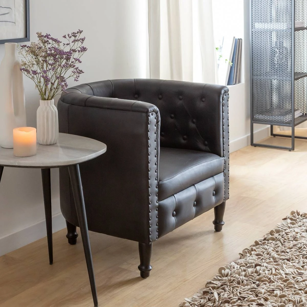 Fauteuil Chesterfield En Cuir Noir Esteban 11 Fauteuil Chesterfield En Cuir Noir Esteban – Image 9